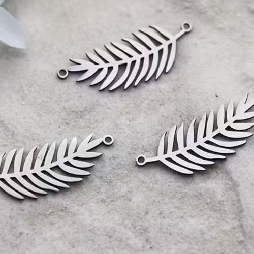 Connecteur breloque feuille acier inoxydable argenté