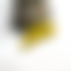 Plume en silicone dentition jaune moutarde 56 mm