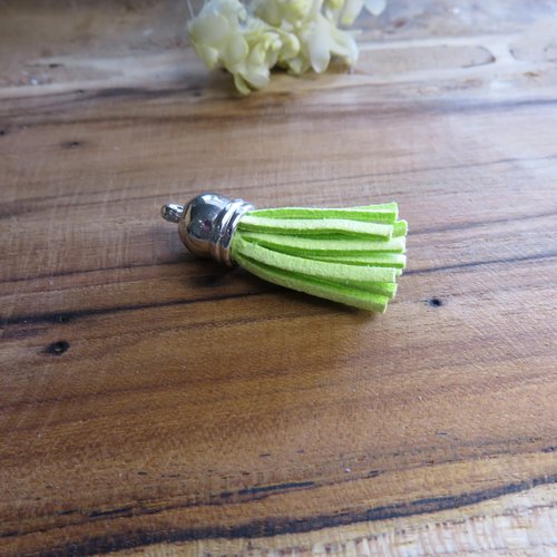 Pompon / gland suédine coupole argentée vert pomme