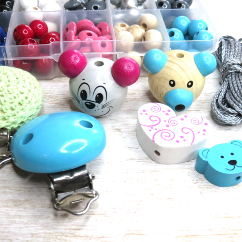 Lot boite perles en bois kit de démarrage attache tétine.. norme ce