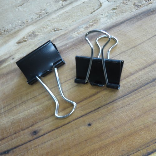 12 pinces double clip noire 25 mm