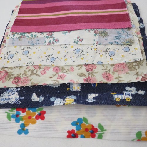 7 chutes de tissus variées pour patchwork 22 x 19 cm