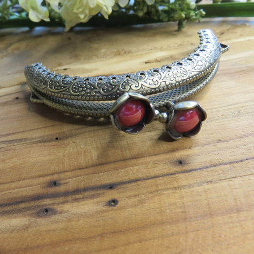 Fermoir de sac clic-clac en métal bronze perle rouge 8.5 x 4.5 cm