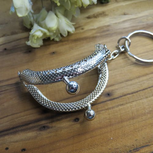 Fermoir de sac clic-clac en métal argenté 5.2 x 4.2 cm