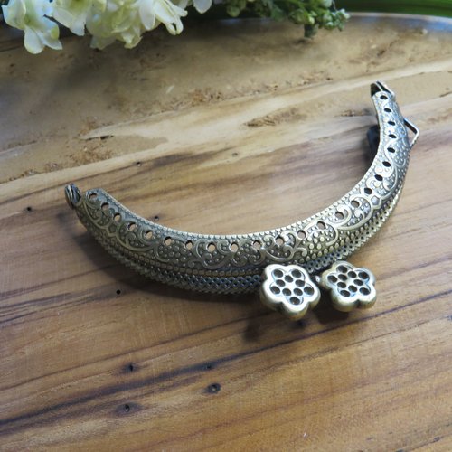Fermoir de sac clic-clac en métal bronze fleur 8.5 x 4.5 cm