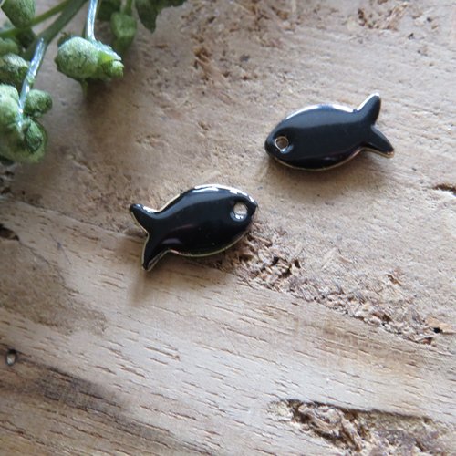 Pendentif poisson noir émaillé