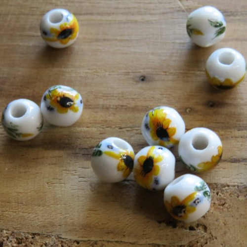 10 perles porcelaine fleur jaune 8 mm