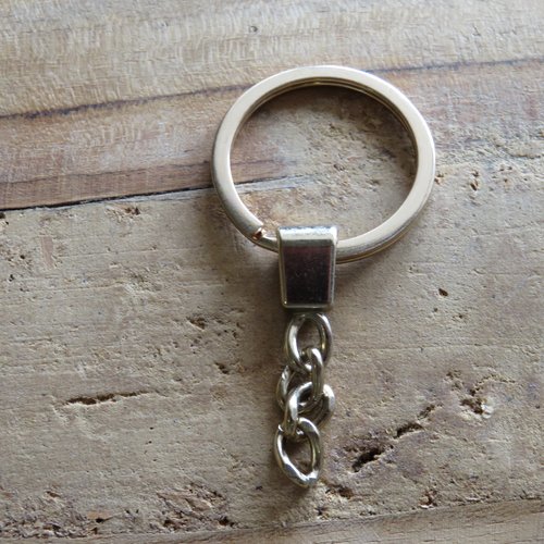 Porte clés métal doré chainette