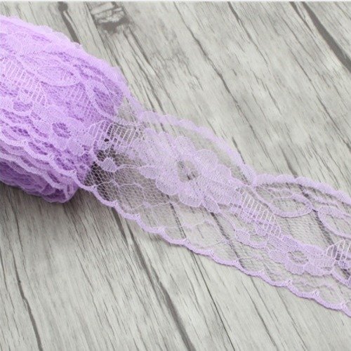 Dentelle fine fleur - 55 mm - parme - vendu au mètre d11