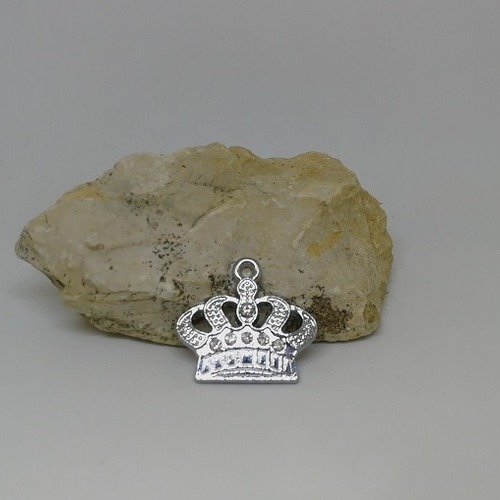 1 breloque pendentif couronne - princesse-  strass - métal argenté