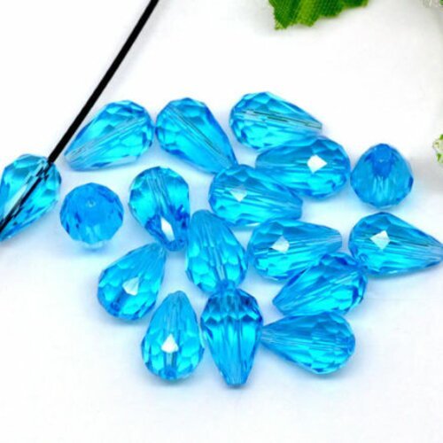 Lot de 10 perles gouttes cristal quartz à facettes - bleue - p7980