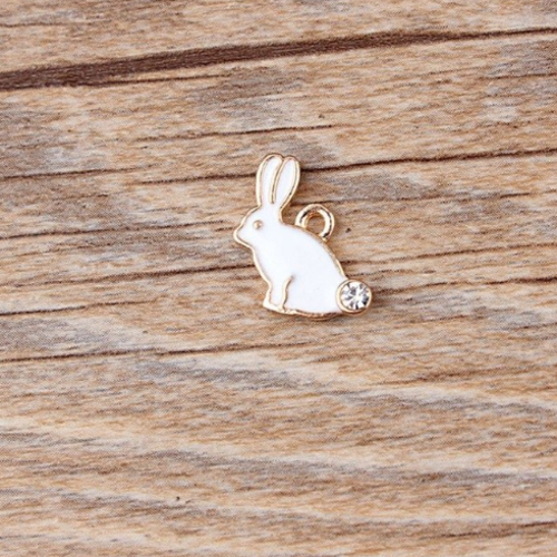 1 breloque pendentif lapin blanc - email - strass - métal doré