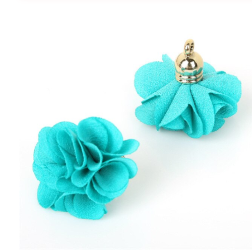 1 pendentif pompon fleurs - bleu turquoise - l420