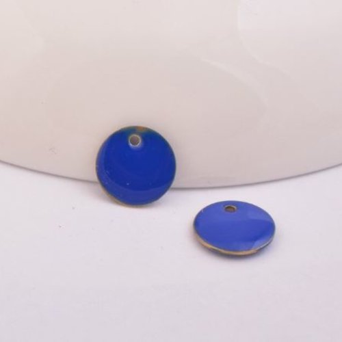 1 pendentif - sequin rond émaillé bleu roi - cuivre - 10mm - r566