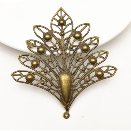 1 pendentif - plume de paon - filigrane - couleur bronze