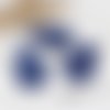 1 pendentif forme feuille - simili cuir - motif pailleté bleu