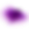 1 pendentif - plume naturelle teintée - violet - embout argenté