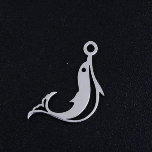 1 breloque pendentif - dauphin -  argenté - acier inoxydable