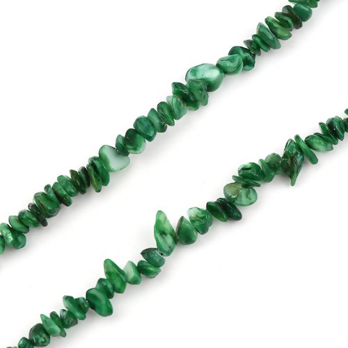 Perles de coquillage - chips vertes teintées - lot de 30 - p879