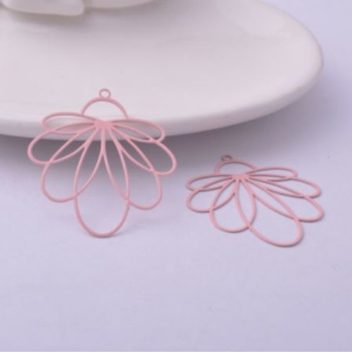 1 pendentif breloque - estampe pétale de fleur - rose - filigrane - laser cut