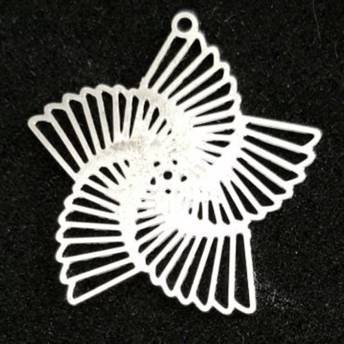 1 pendentif estampe moulin à vent - fleurs - filigrane - laser cut - argenté