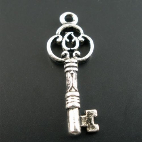 1 breloque pendentif clé - métal couleur argenté