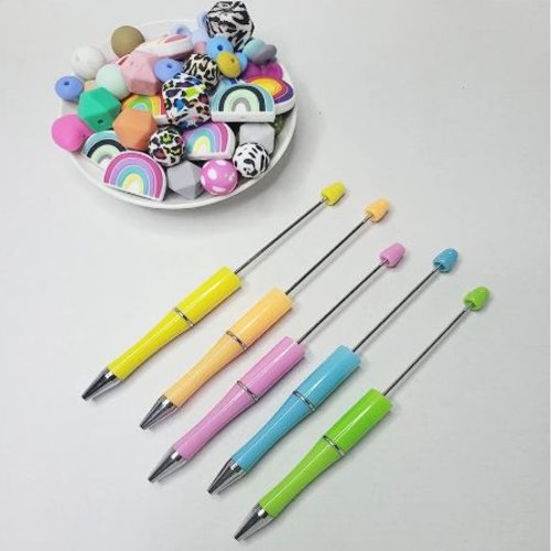 Lot de 5 stylos à bille personnalisable avec des perles