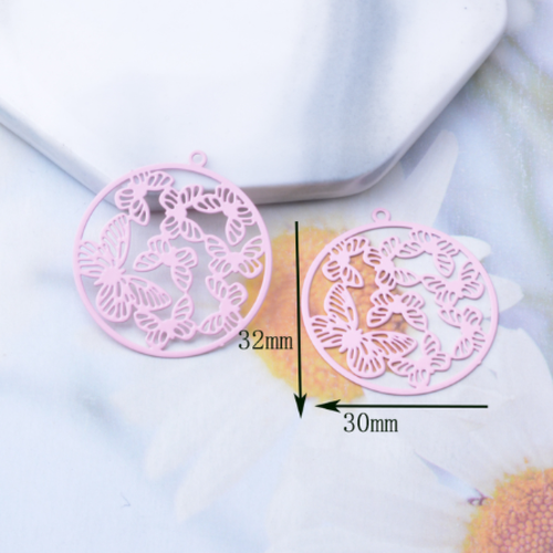 1 pendentif breloque papillon - estampe ronde - rose - filigrane - laser cut