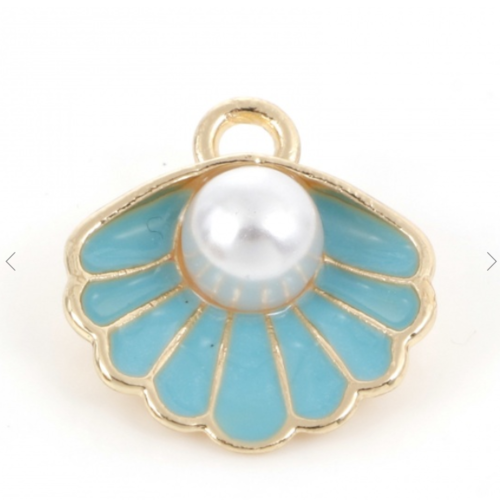 1 breloque - pendentif - coquillage - mer - perle et emaillé bleu - métal doré - r134