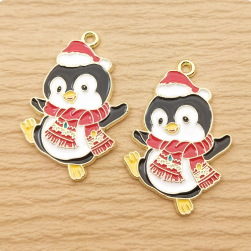 1 breloque pendentif  noel - pingouin - emaillé rouge et blanc - métal doré