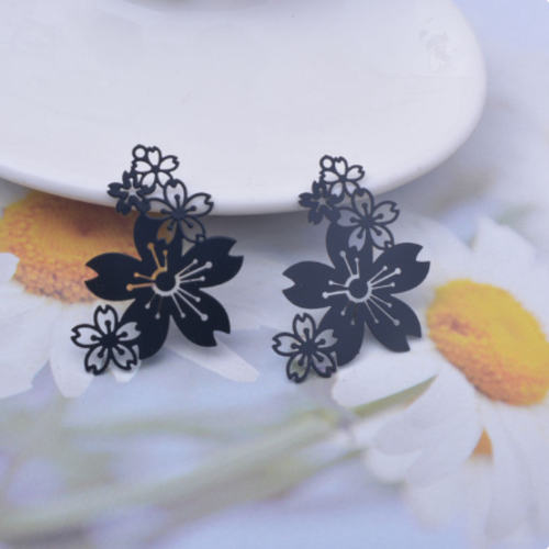 1 pendentif connecteur breloque fleurs hibiscus - estampe - filigrane - laser cut - noir