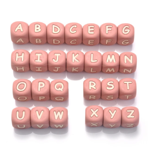 Perle en silicone alphabet - lettre blanche et fond rouille - 12 mm