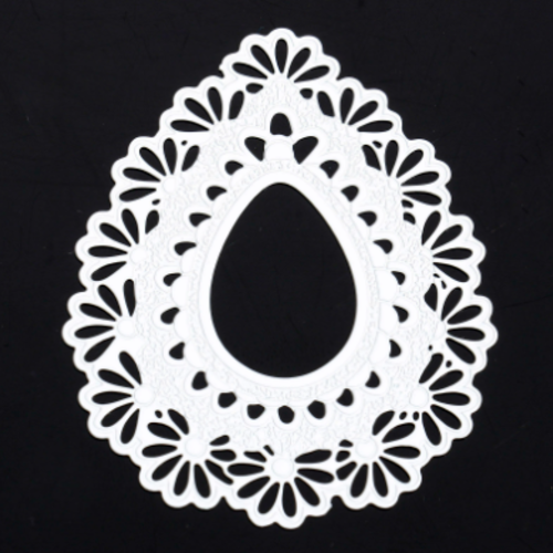 1 pendentif - estampe en filigrane - goutte d'eau - fleurs - blanc