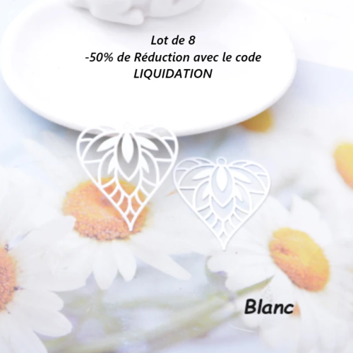 Lot de 8 pendentifs - estampes en filigrane - coeur - blanc