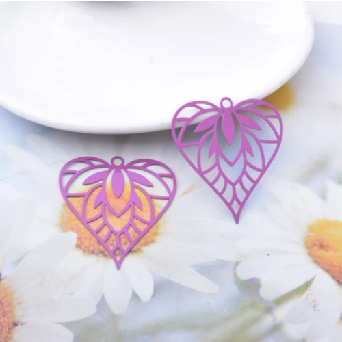 1 pendentif - estampe en filigrane - coeur - violet