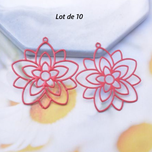 Lot de 10 pendentifs estampe - fleurs - filigrane - laser cut - rouge