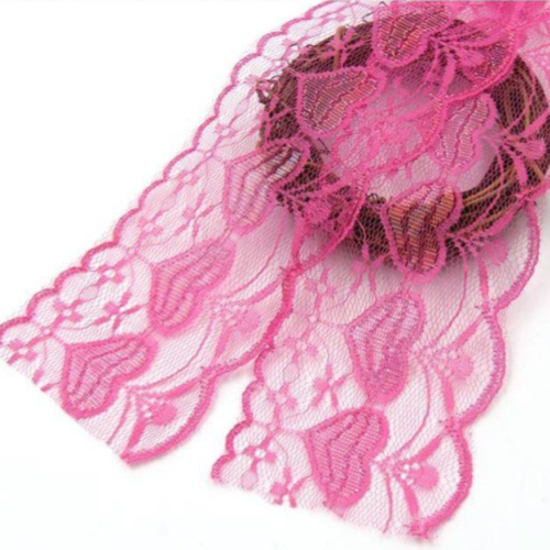 7.80 m de jolie dentelle fine fuchsia - coeur - effet scintillant - 75 mm - d217