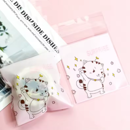 Lot de 10 sachets cadeaux en plastique - motif chat