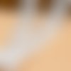 Jolie dentelle fine - blanche et argentée - 30 mm - vendu au mètre