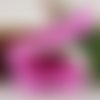 Ruban gros grain arabesques - fleurs - fond fuchsia - vendu au mètre