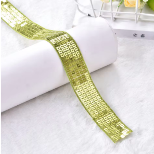 Galon à sequins paillettes - ruban scintillant - vert amande - vendu au mètre