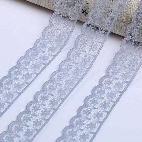 9 m de  ruban en dentelle fine  - gris - 20 mm - d72