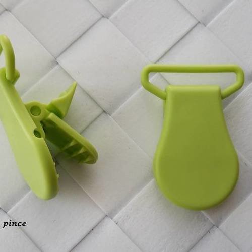 1 pince bretelle ou clip pour attache tétine ou doudou plastique - vert anis