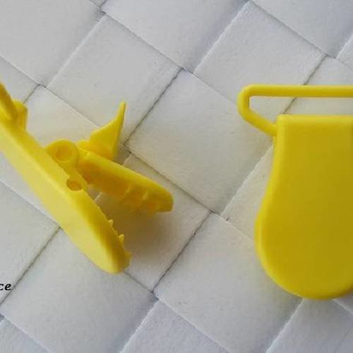 1 pince bretelle ou clip pour attache tétine ou doudou plastique - jaune citron