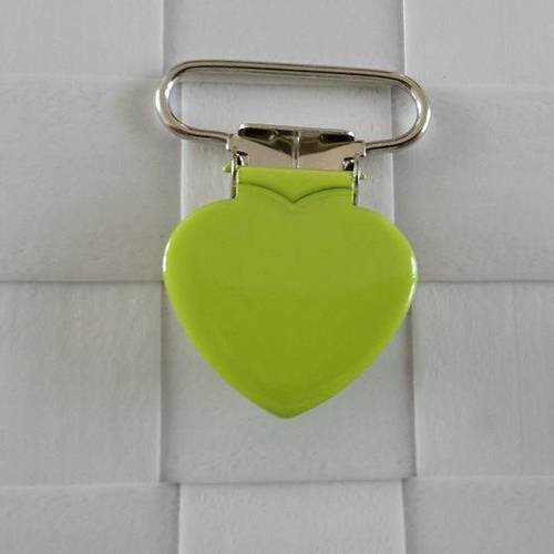 Pince ou clip pour attache tétine  forme coeur - vert anis
