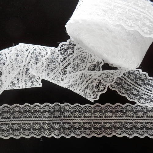 9.50 m de  ruban en dentelle fine blanche 45 mm - d62