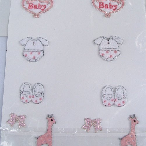 Plaquettes De Dix Motifs Rose Et Blanc Pour Bebe Thermocollant Ou A Coudre Un Grand Marche