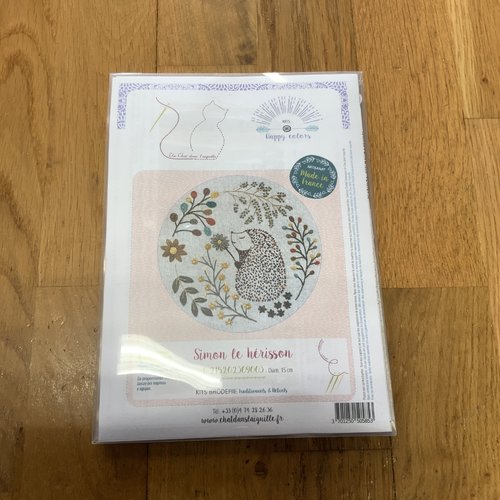 Kit à broder un chat dans l’aiguille simon le hérisson réf c-215202309003
