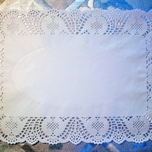 100 napperons en papier dentelle blanc cassé rectangle 36x24cm diamètre pour embellissement scrapbooking 1e