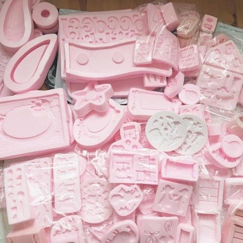 Moule en silicone pétale de fleur : pâte polymère et fabrication de bijoux - France